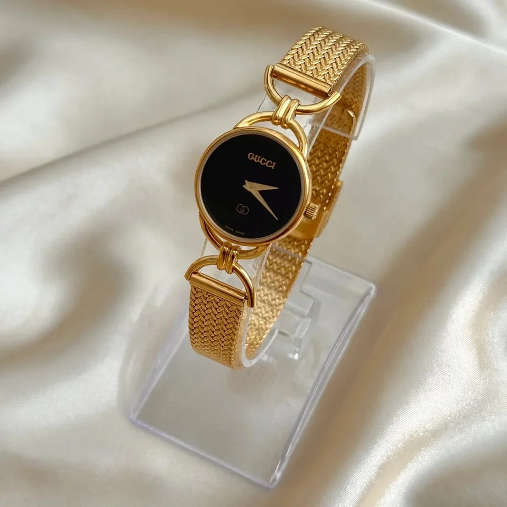 AUTHENTIC VINTAGE GUCCI GOLD WATCH - Picture 6 of 8